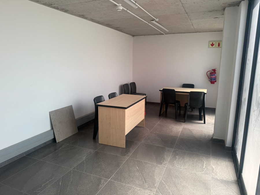 To Let commercial Property for Rent in Avondale Western Cape